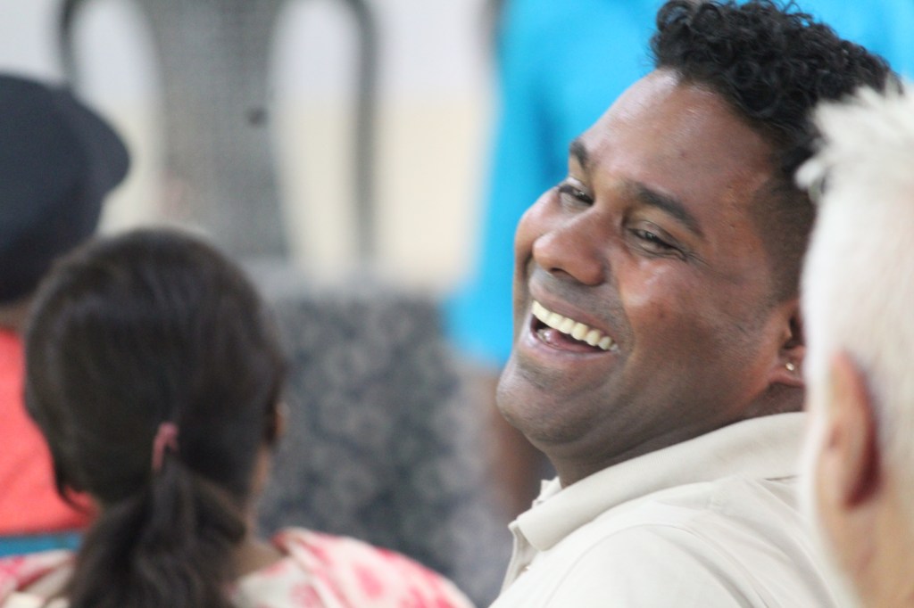 Des retrouvailles émouvantes : les anciens d’Ashalayam témoignent de leur parcours